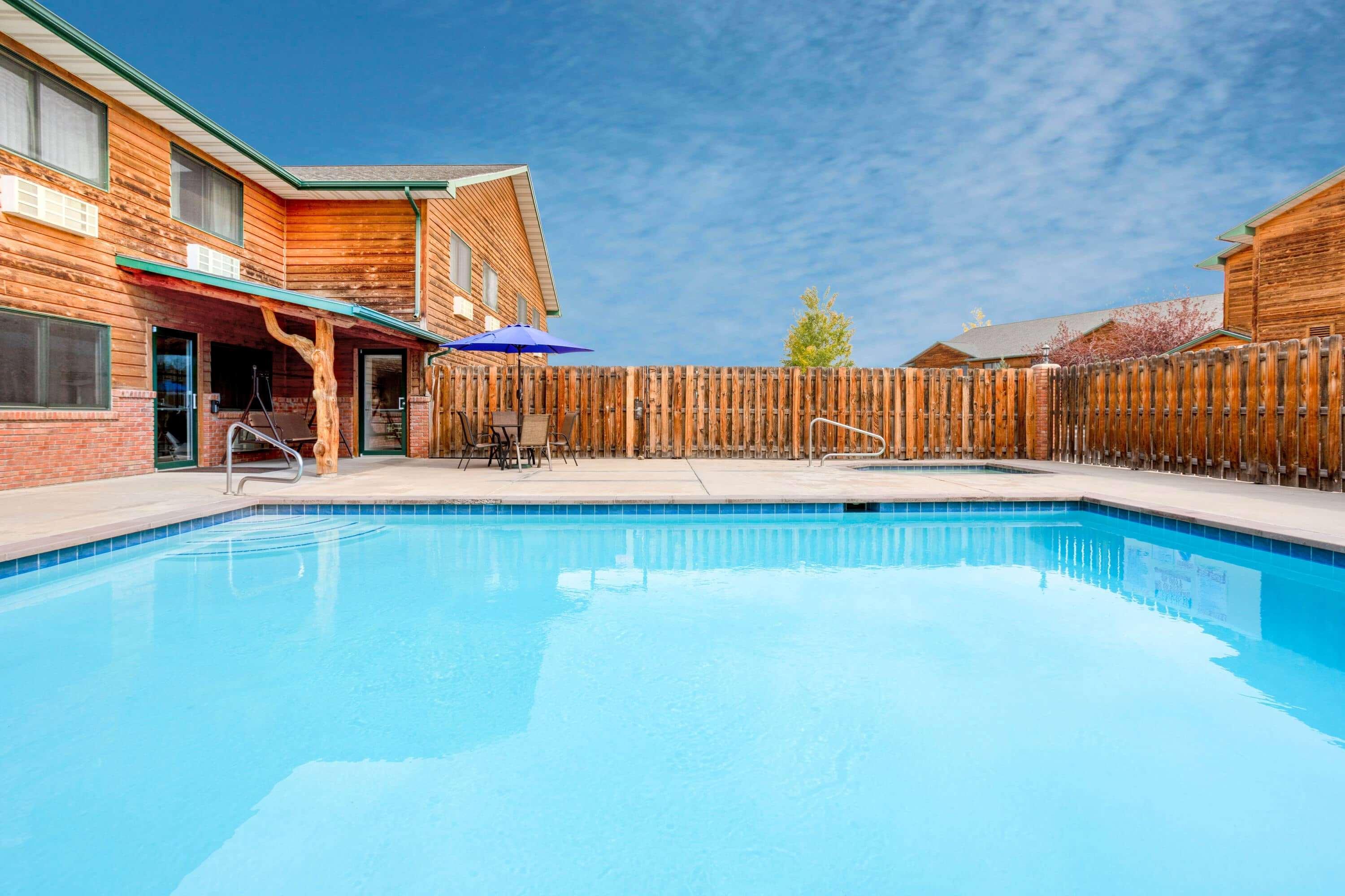 Inn At Lander, Travelodge By Wyndham Exterior foto
